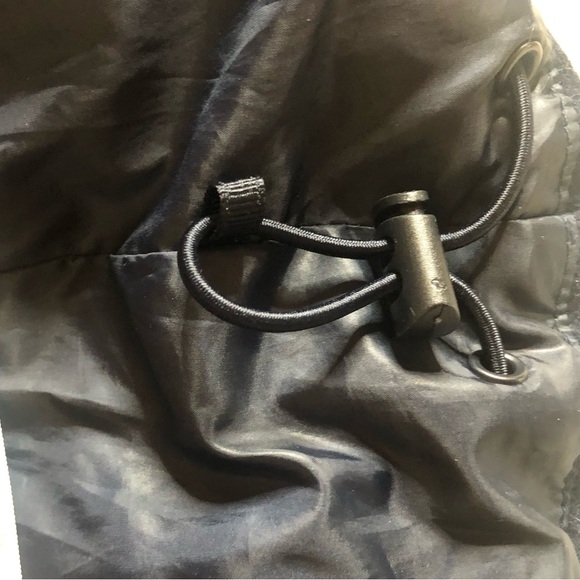 Gap women’s navy Primaloft wool blend vest size XS - Picture 7 of 10